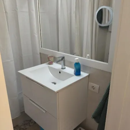 Terrasse. Wintersonne. Zentral. Gemuetlich. Einfach * פוארטו דה לה קרוז